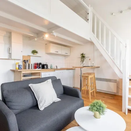 Fonctionnel A 3 Min Du Metro アパート