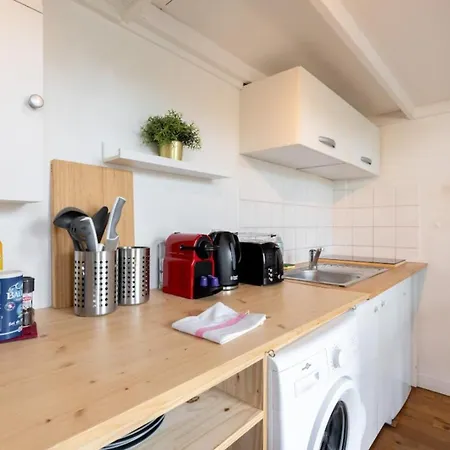 Fonctionnel A 3 Min Du Metro * リール